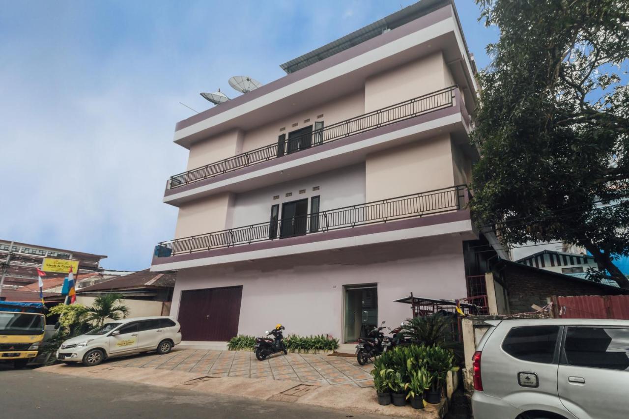 Clean & Comfort Homestay Ambon Eksteriør bilde