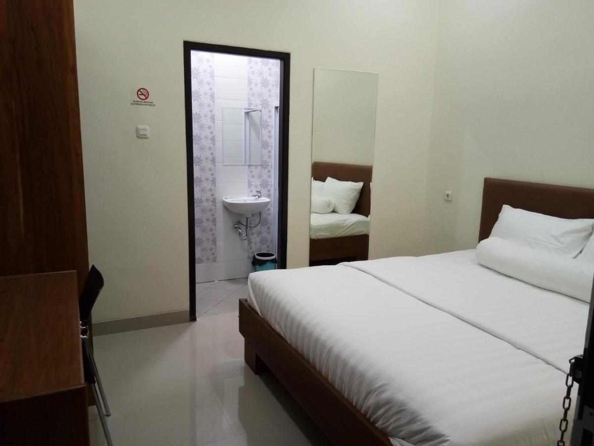 Clean & Comfort Homestay Ambon Eksteriør bilde