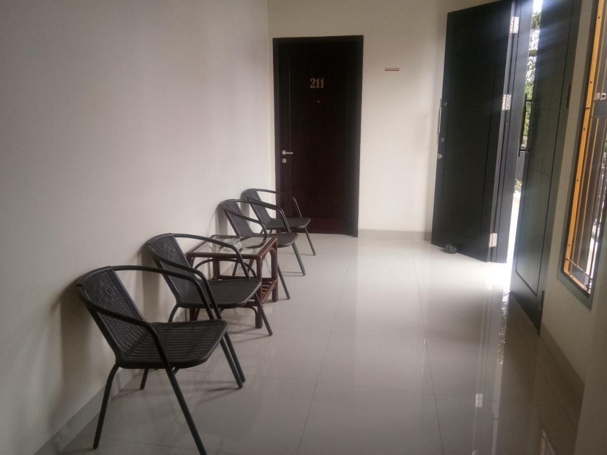 Clean & Comfort Homestay Ambon Eksteriør bilde